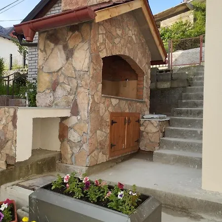 Apartment Sunshine Near The Zoo, Free Parking